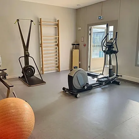 Mobil-home Grand Confort 4 Pers. A 200m De La Avec Piscine Chauffee Et Parking - Fr-1-361a-15 펜션 *