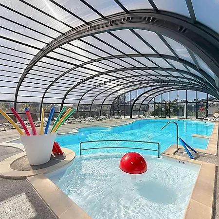Mobil-home Grand Confort 4 Pers. A 200m De La Avec Piscine Chauffee Et Parking - Fr-1-361a-15